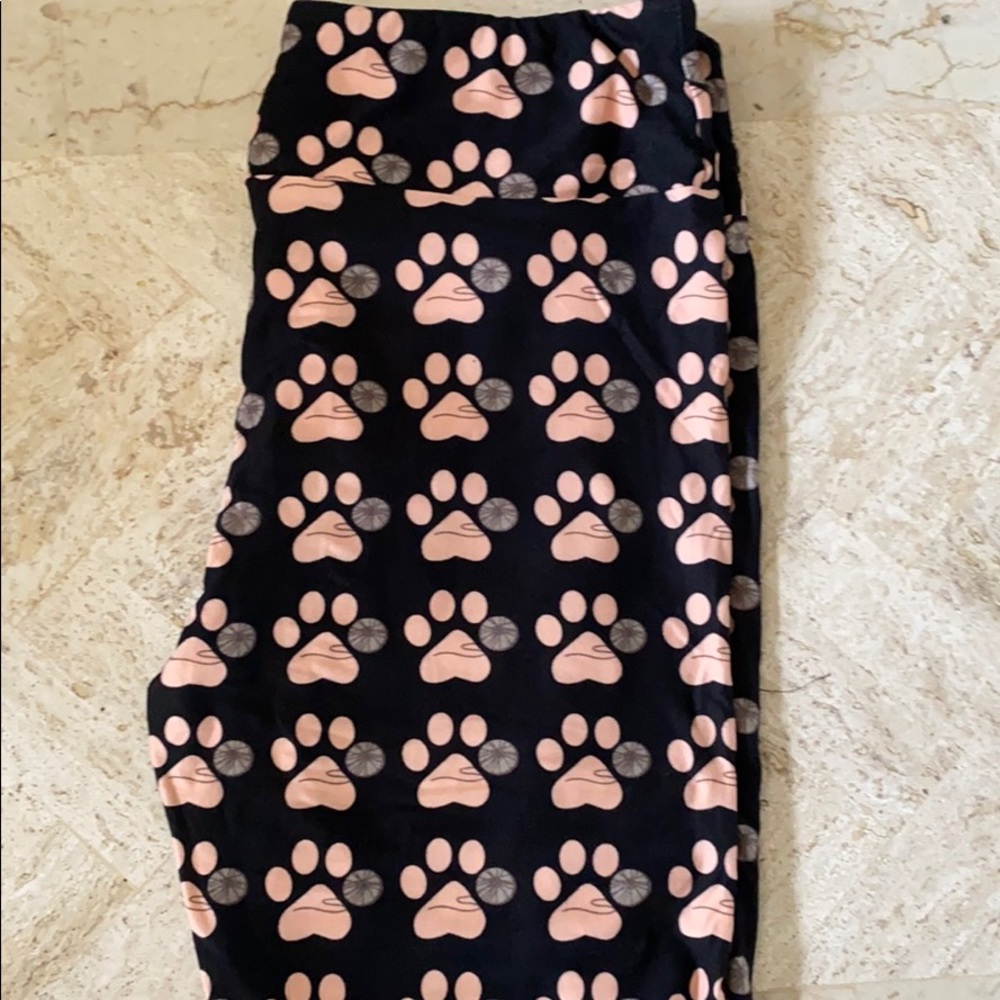 Paw print (cat) leggings